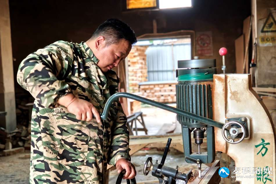 b7d69a91220825fff1f82c5bfc742da